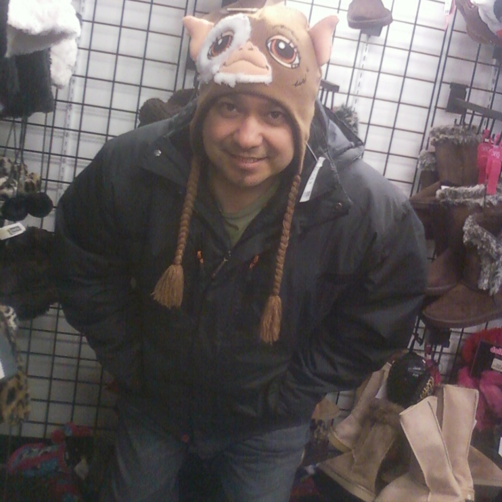 Meet your Posher, Raul